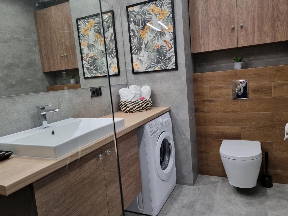 Q Enter-dwa Pokoje, Manufaktura, Garaz Gratis, Tv Max, Fv Gwarancja Zadowolenia * Lodz (Lodz)