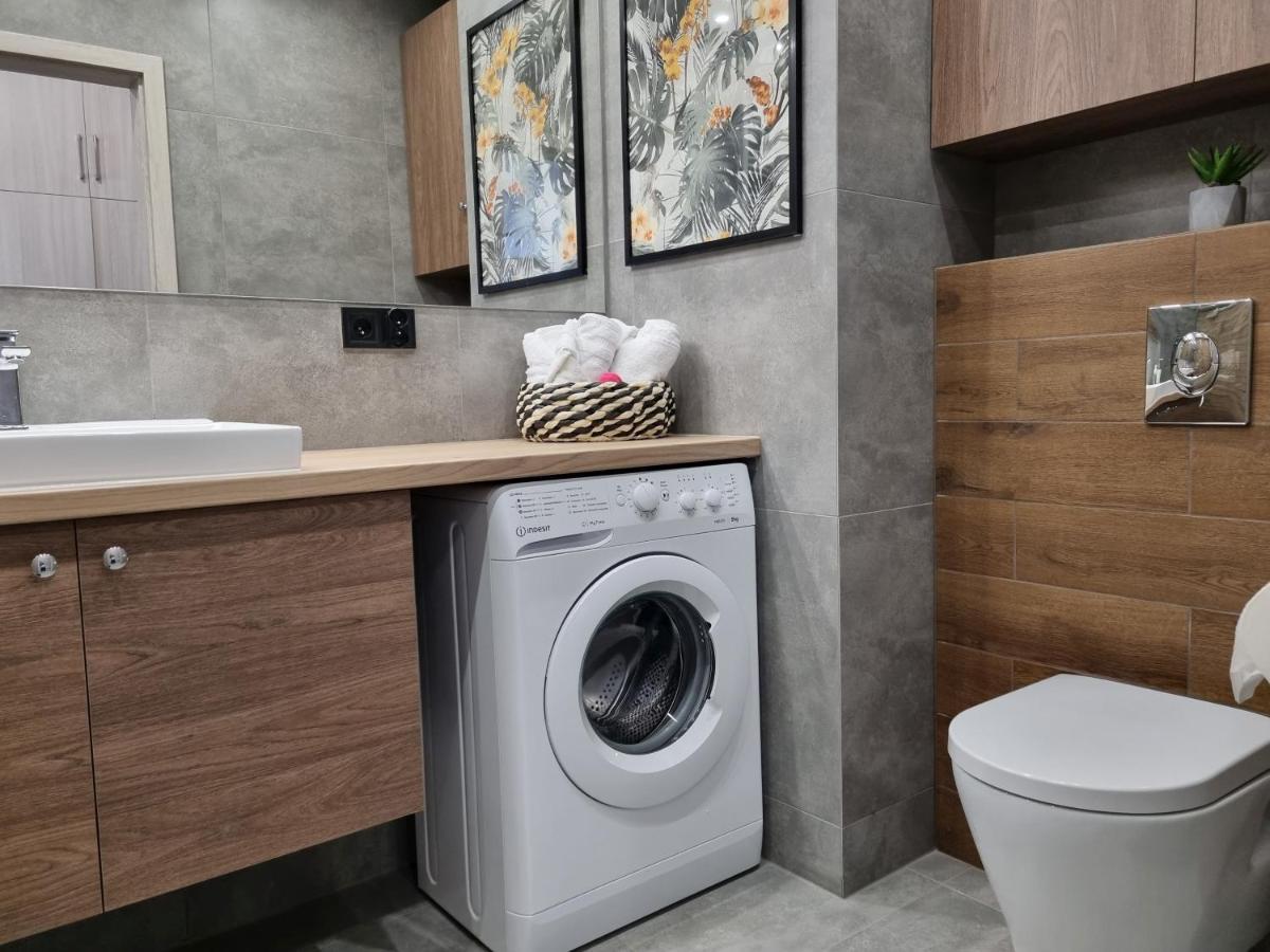 Q Enter-dwa Pokoje, Manufaktura, Garaz Gratis, Tv Max, Fv Gwarancja Zadowolenia Apartment *