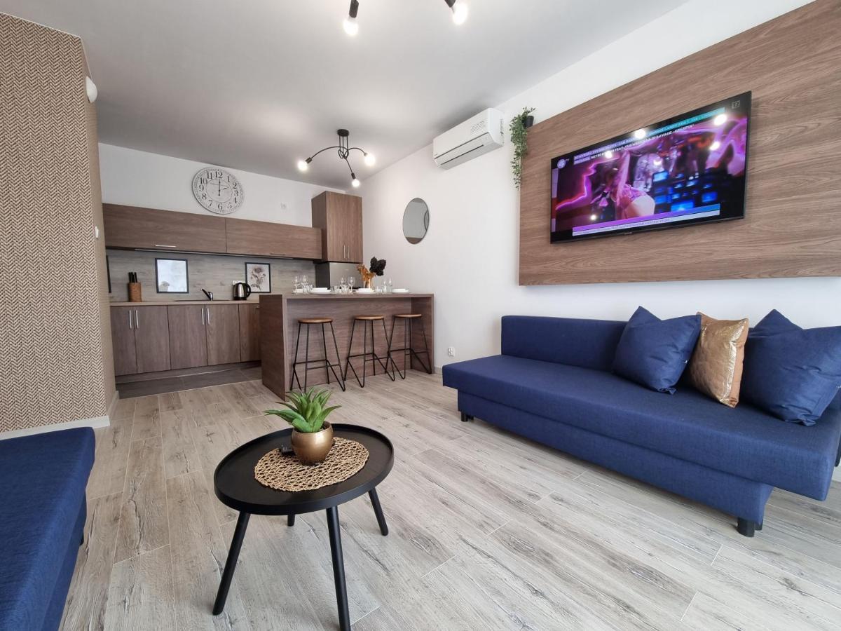 Q Enter-dwa Pokoje, Manufaktura, Garaz Gratis, Tv Max, Fv Gwarancja Zadowolenia Apartment Lodz (Lodz)